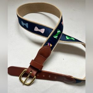 New!  LeatherMan Leather Belt Sz 32 with Bow Tie Design